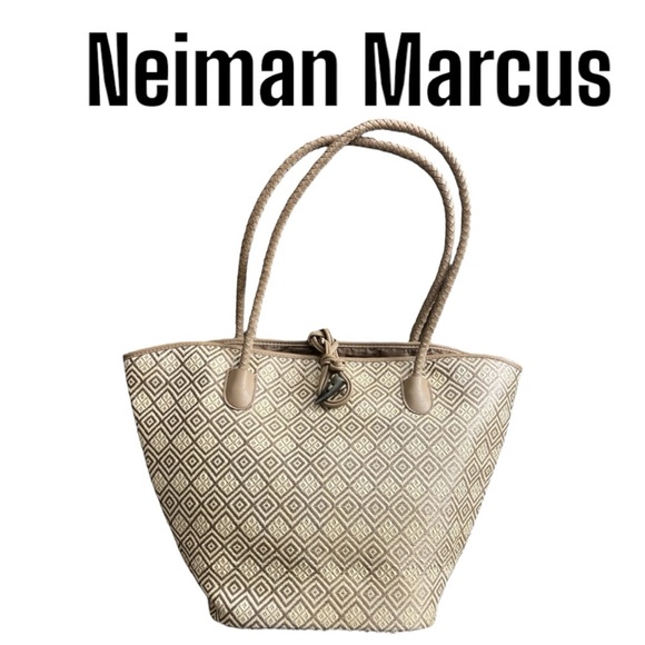 Neiman Marcus Straw Aztec Tote / Beach Bag - Picture 1 of 8